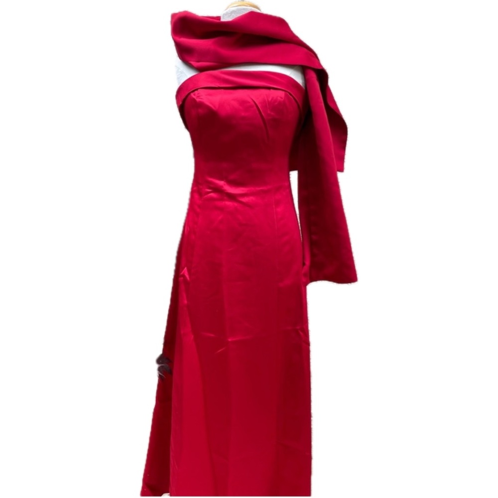 Red Strapless full-length Formal Gown Prom Dress